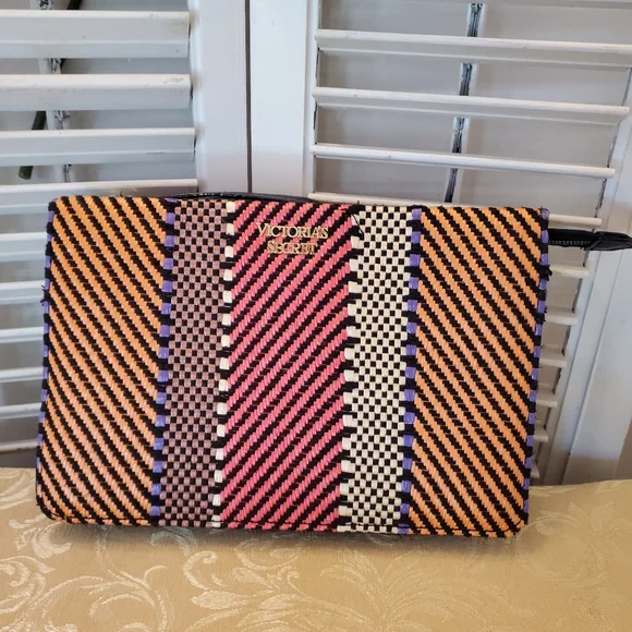 Victoria’s Secret Woven Y2K Multicolor Bag with Gold Chain Handle - Picture 2 of 8